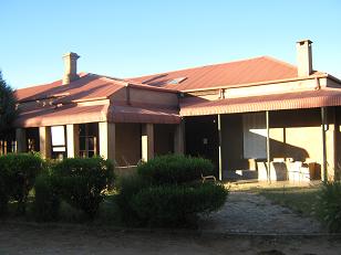 khama memorial museum red house building